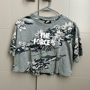 Nike cropped tee
